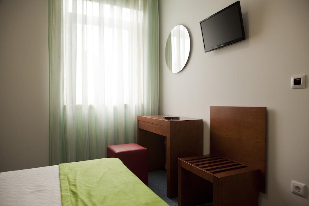 Hotel Comercio Резенде Экстерьер фото